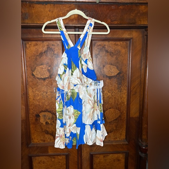 GUC Farm Rio- Floral Blue and White Dress. Size M - Picture 4 of 11